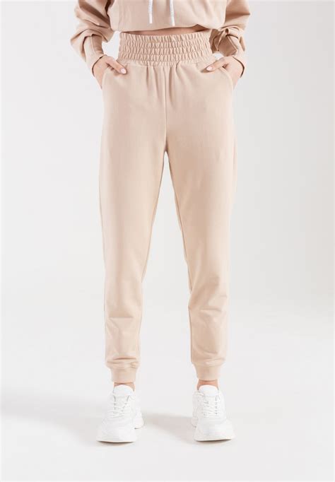 Beige Jogginghosen 